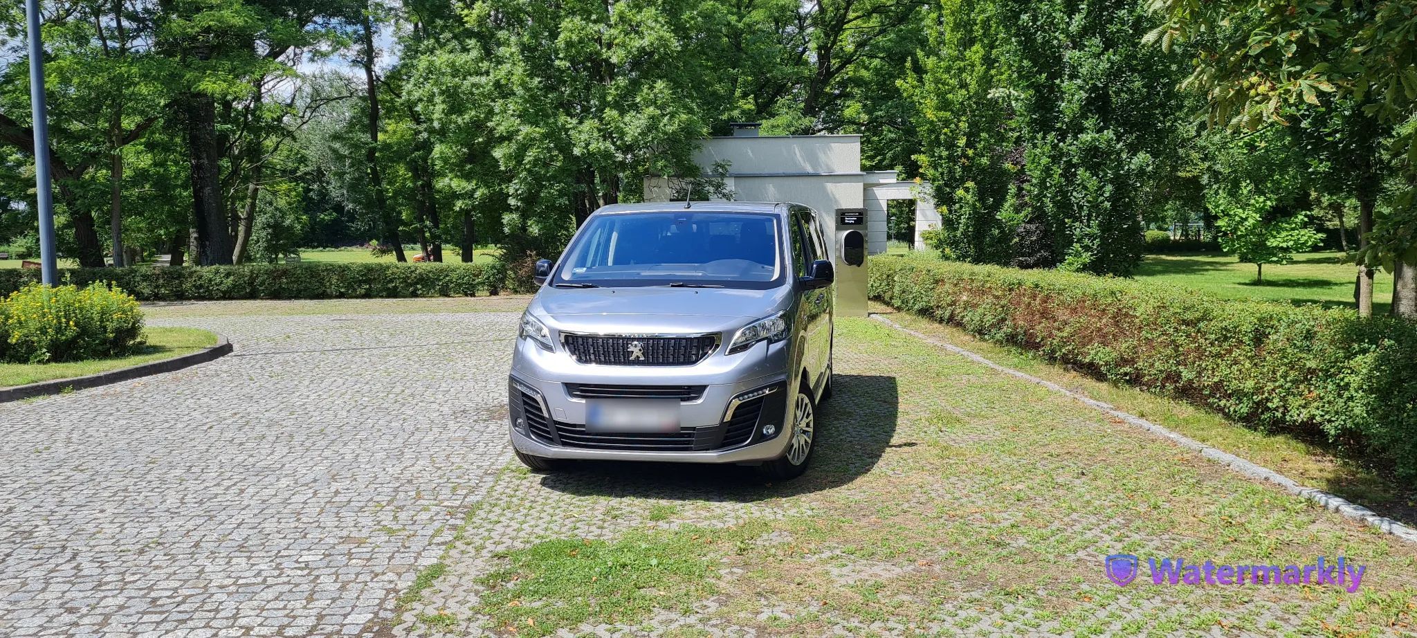 Peugeot Traveller