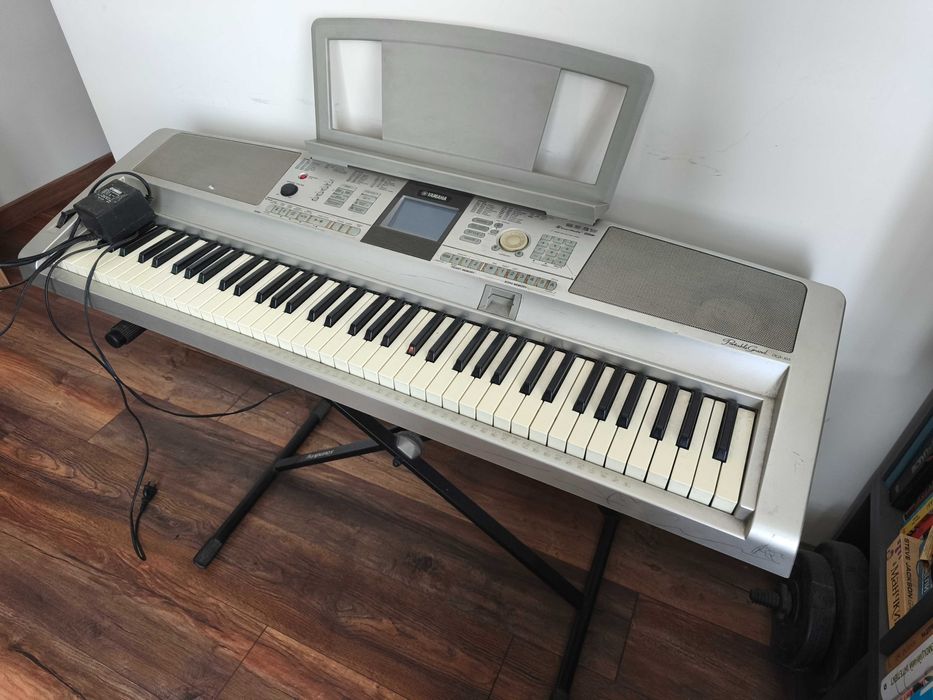 Синтезатор Yamaha DGX 305