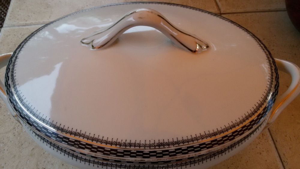 Terrina antiga da Vista Alegre