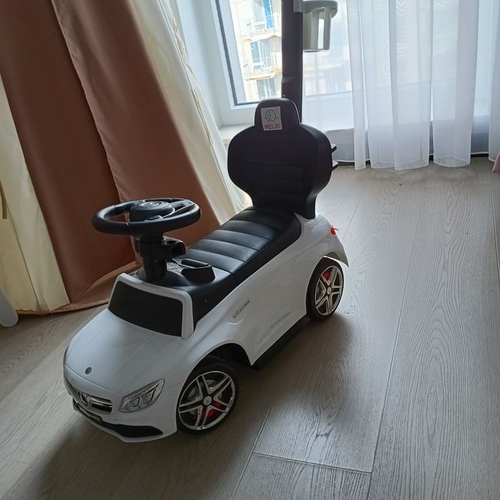 Samochód jeździk Mercedes biały