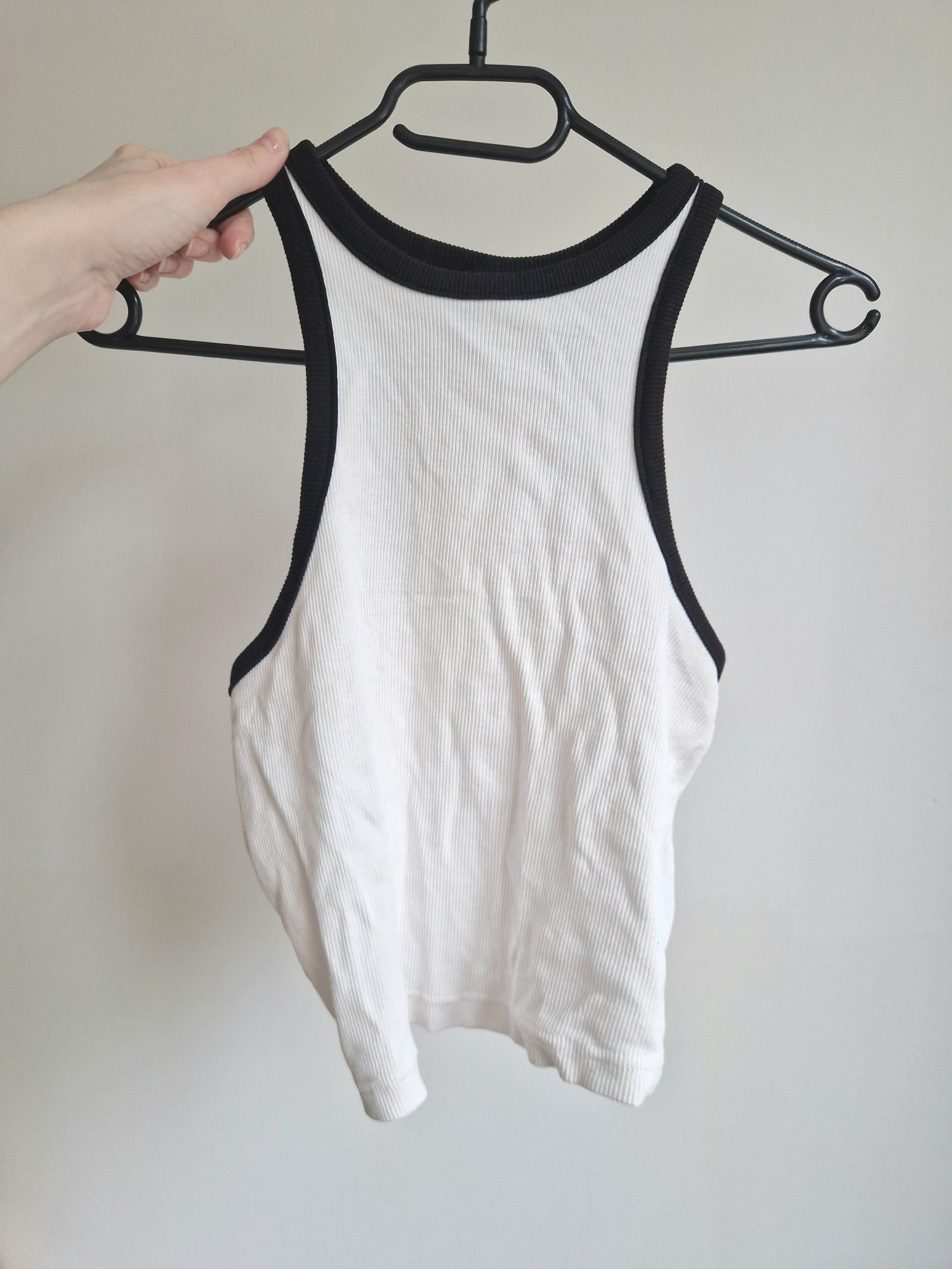 Bawełniany, prążkowany top, h&m, crop top, biały z mocnymi wycięciami,
