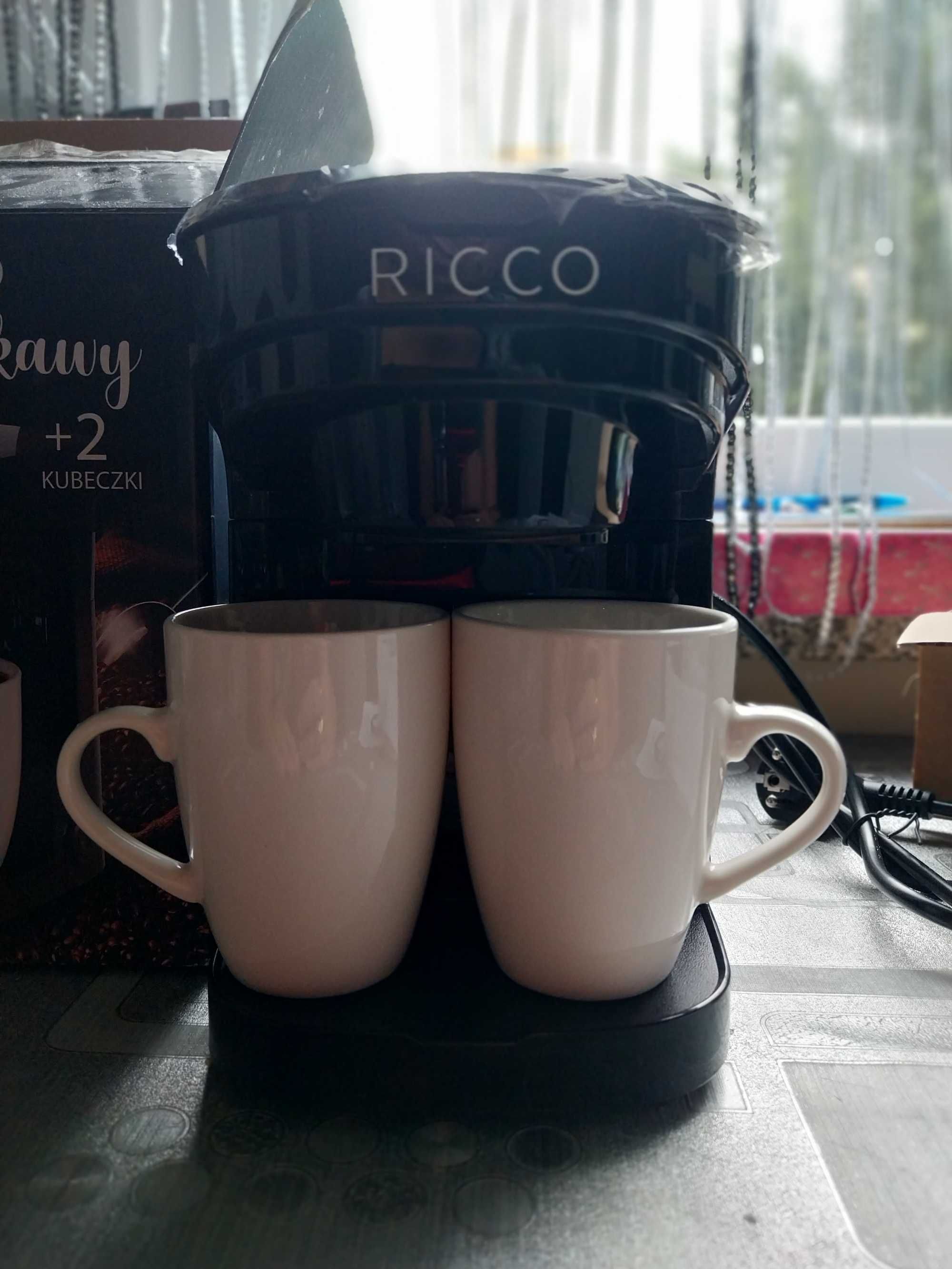 Ekspres do kawy Rocco+ 2 kubki. Nowy