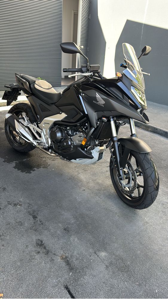 Honda NC750X imaculada