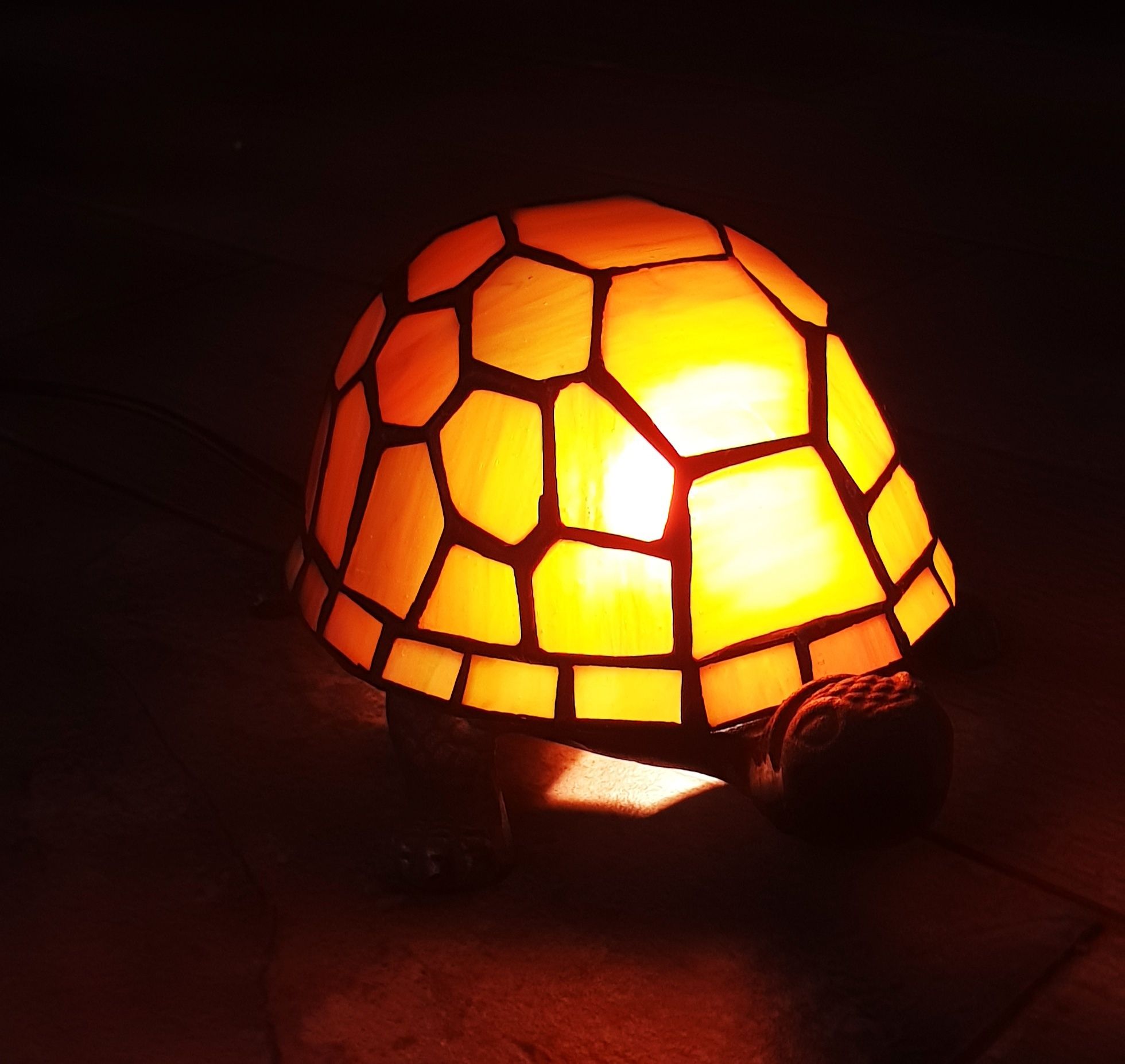 Lampka nocna żółw witraż, Tiffany