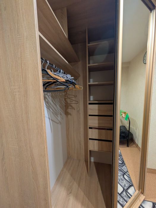 Шкаф-купе угловой 2.4х1.2х1.3