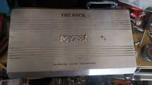 Amplificador auto magnat the rock