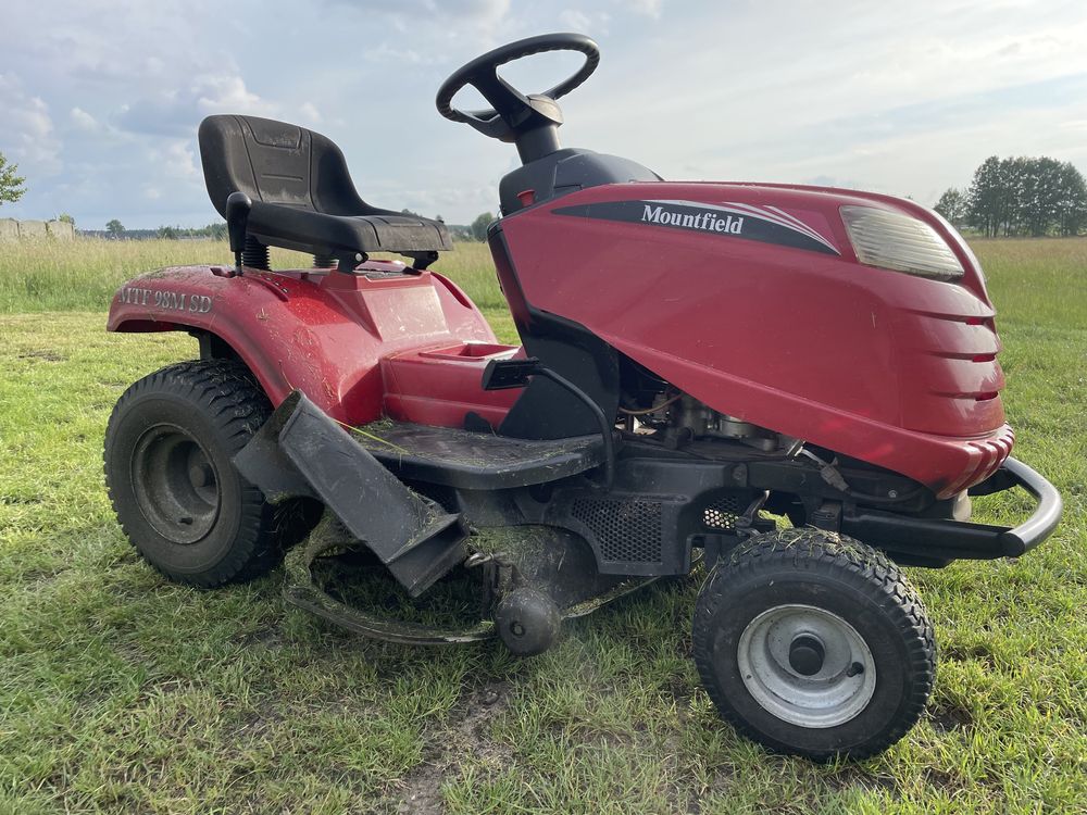 Kosiarka, traktorek Mountfield MTF 98M SD  350 z wyrzutem bocznym, BDB