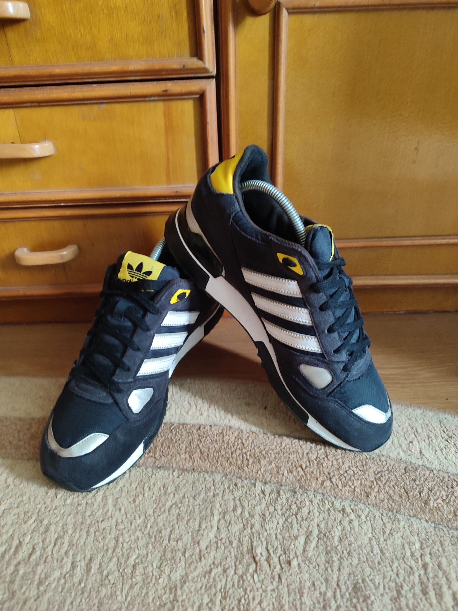 Кожаные кроссовки Adidas оригинал