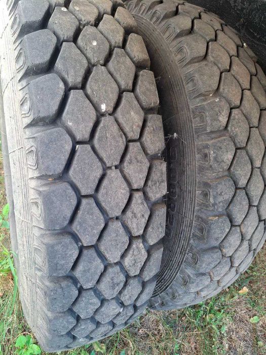 Продам гуму 9R20, 10R20