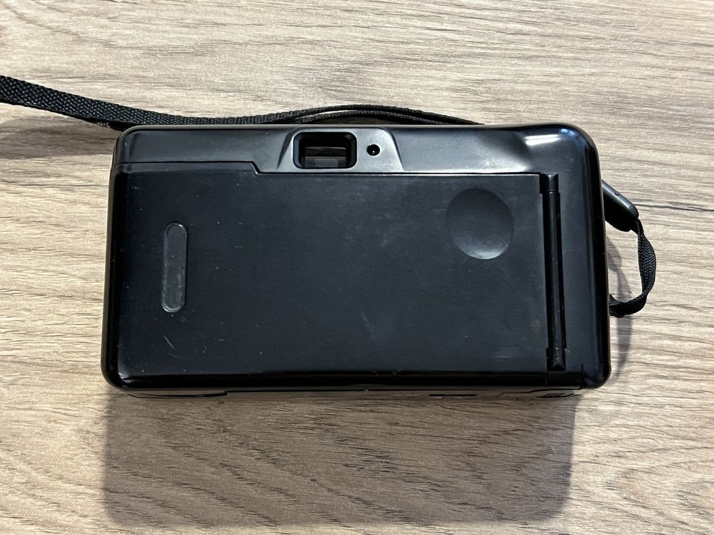 Konica  POP EF 88 фотоаппарат пленочный