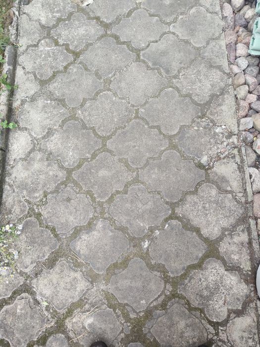 Formy do samodzielnego wykonania kostki brukowej