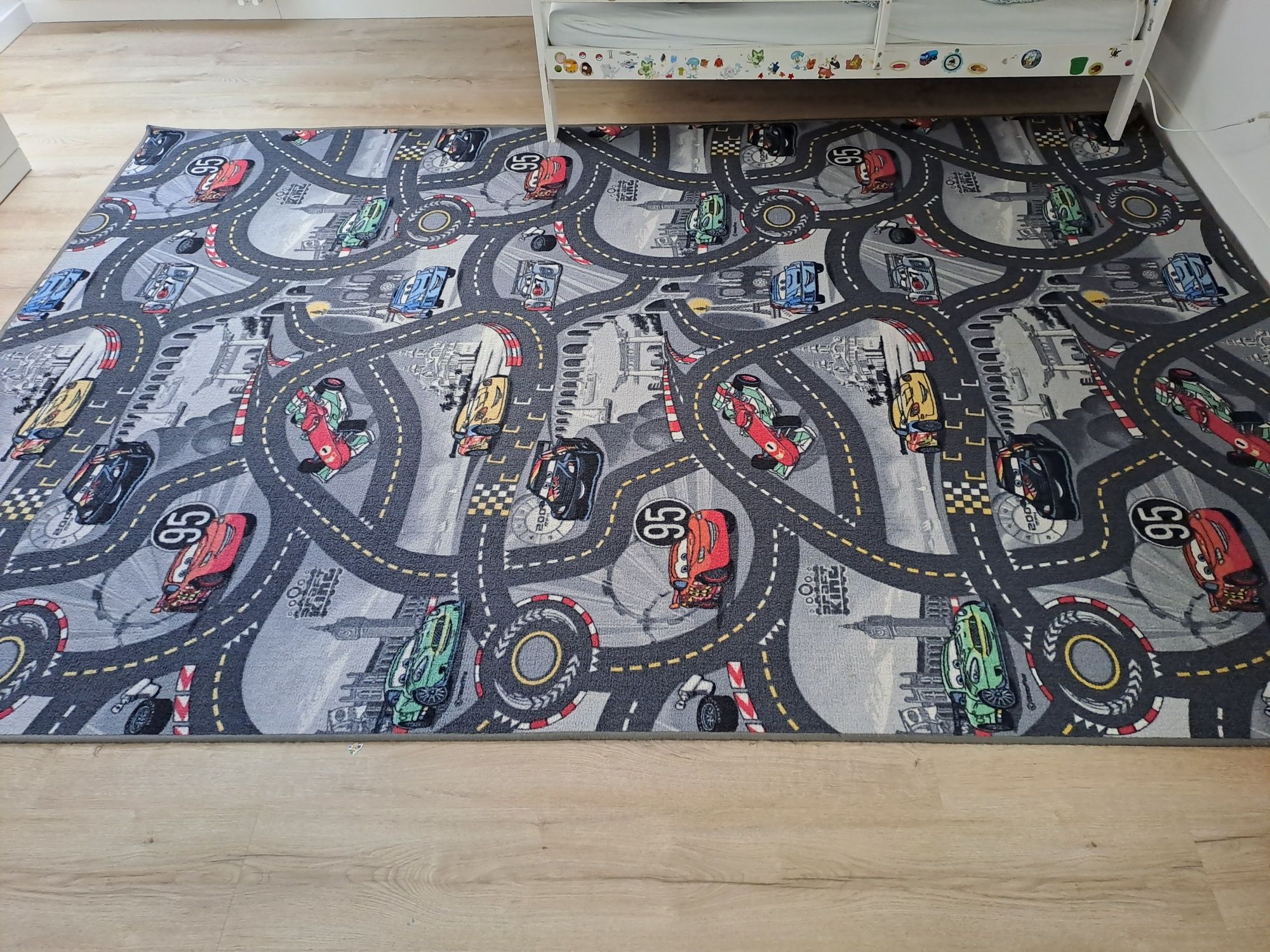 Dywan auta, Disney cars, mata ulic, Zygzak McQueen 200 x 300