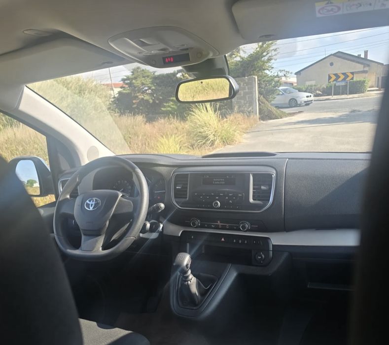 Proace ano 2019, gasoleo, 9 lugares. 19.500€