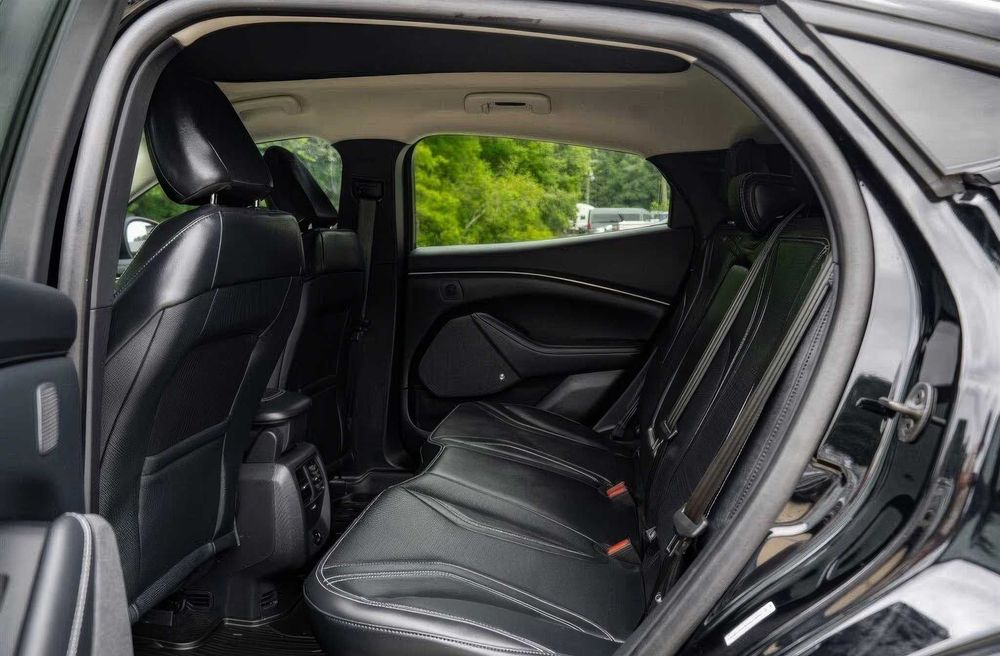 Ford Mustang Mach-E Premium      2022