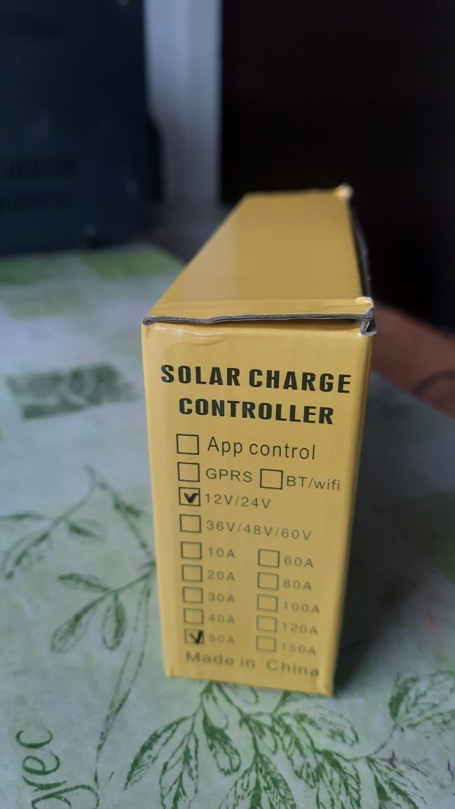Контроллер заряду від сонячних батарей.
