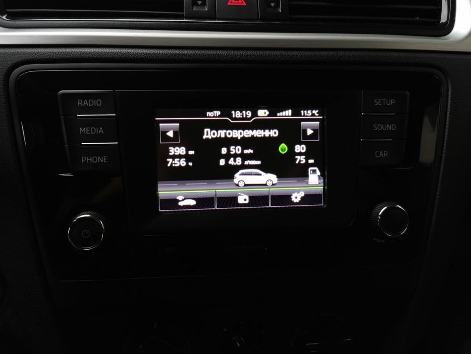 Rapid spaceback 1.6 tdi 85 kw.