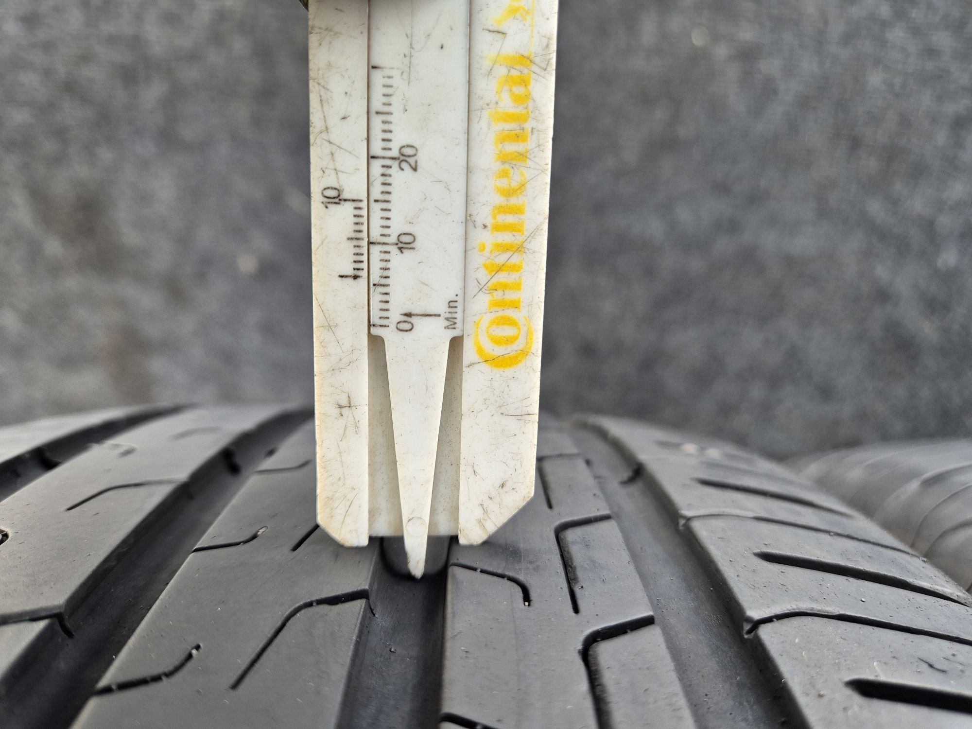 Continental 235/55/18 rok 2020 6mm Cena za 2szt letnie