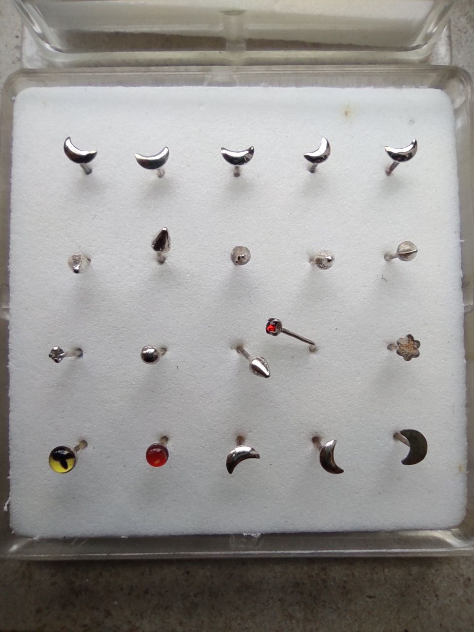 Piercings novos para nariz