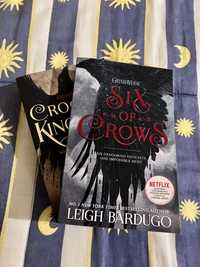 Livros Six of Crows e Crooked Kingdom