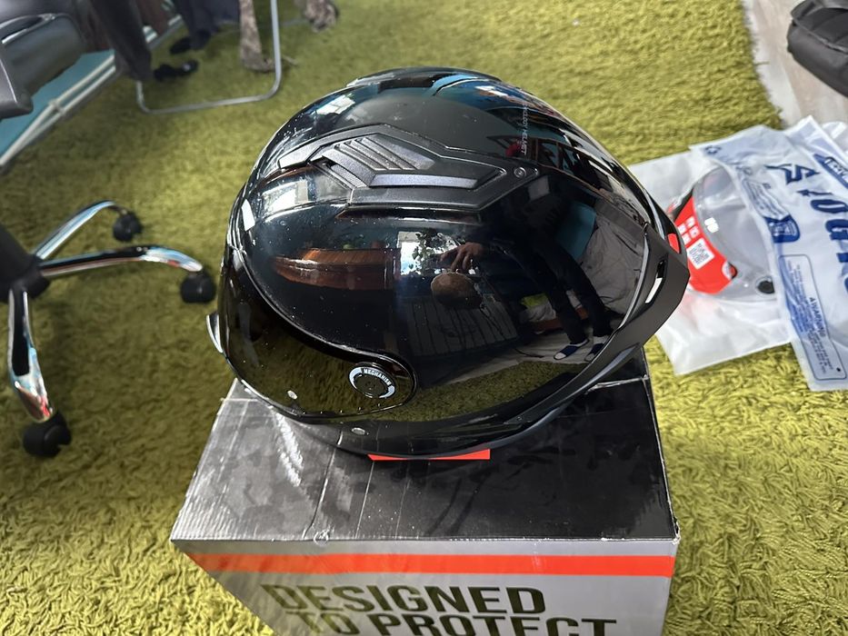 Продам шолом мт розмір s