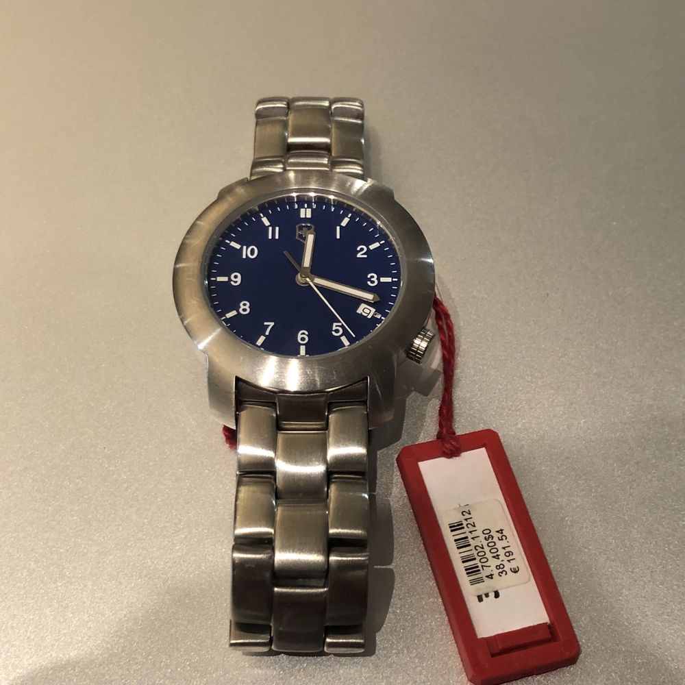 Relogio Victorinox 37mm ref. 4700.211.212 Novo com etiqueta