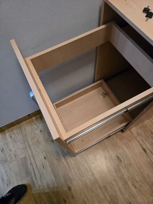 Szafka na klucz z wysuwaną wielką szufladą, kasetka, sejf nowa x2