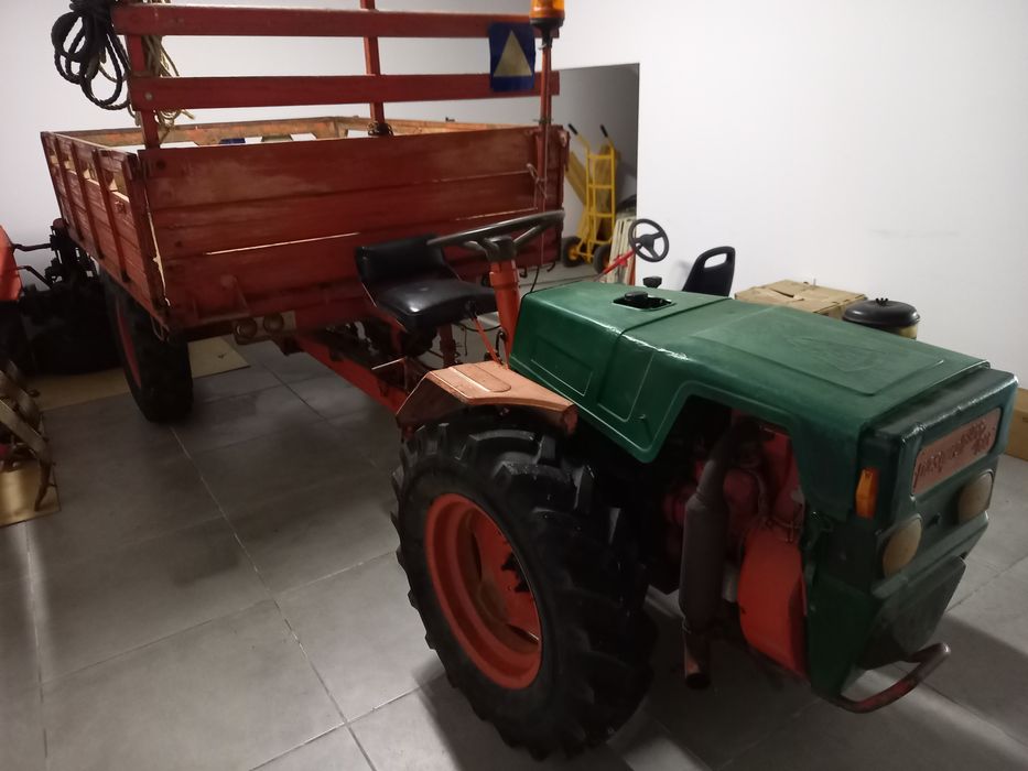 Trator Pasquali 956 com documentos e alfaias