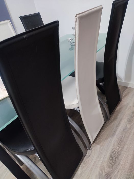 Cadeiras Sala jantar 9€ Conforama