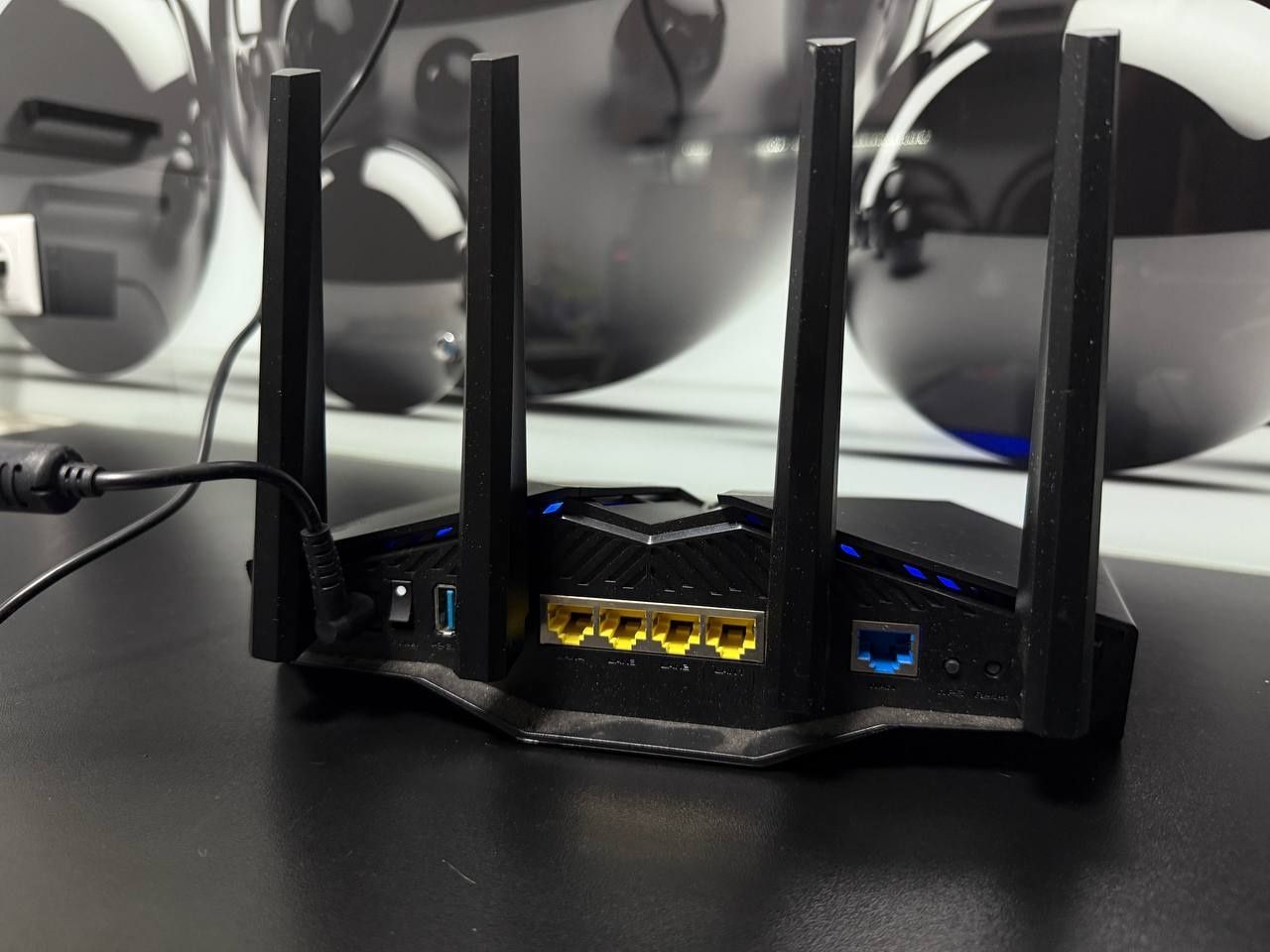 Бездротовий маршрутизатор (роутер) ASUS RT-AX82U 802.11ax (Wi-Fi 6)