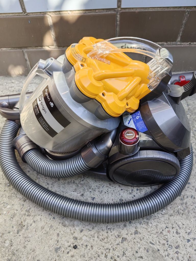 Пилосос Dyson. Оригінал.