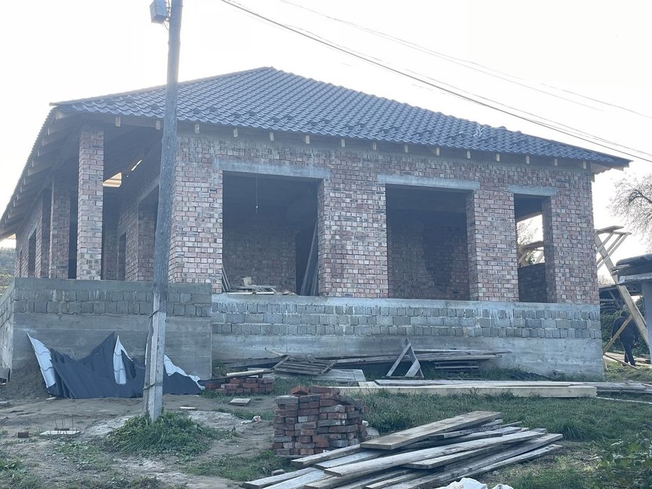 Продаж будинку в Карпатах с. Пістинь 124 м2 на стадії будівництва