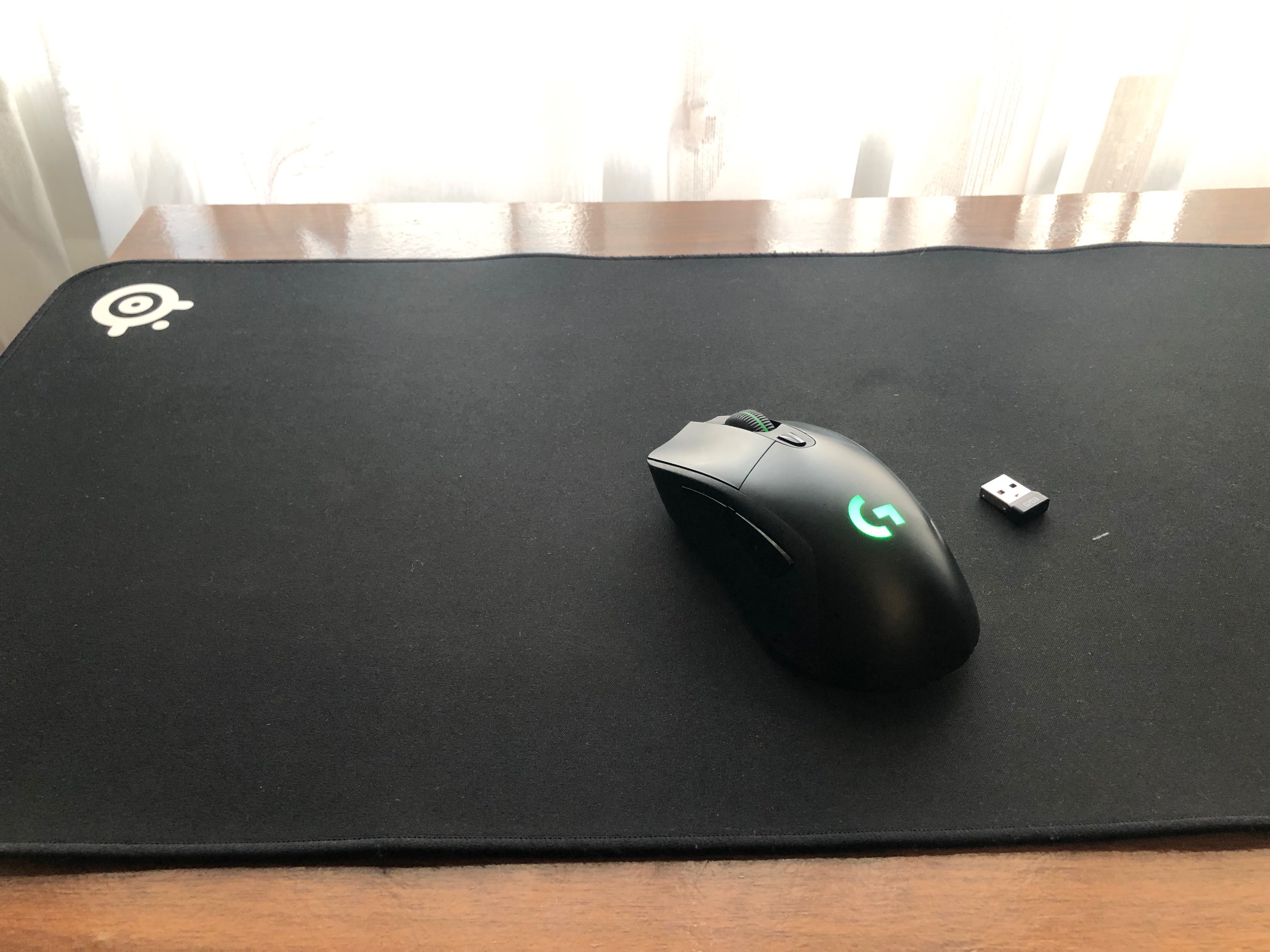 Мишка Logitech G703 Hero Lightspeed Wireless + коврик SteelSeries QcK