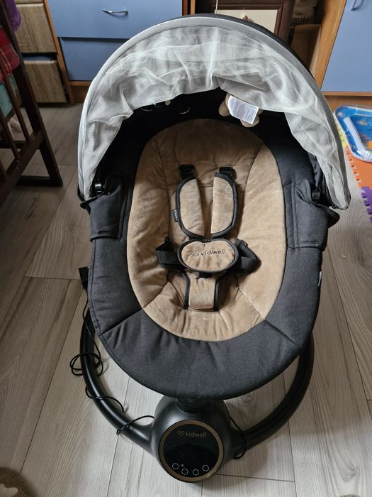 Продам заколисуючий ценир - шезлонг