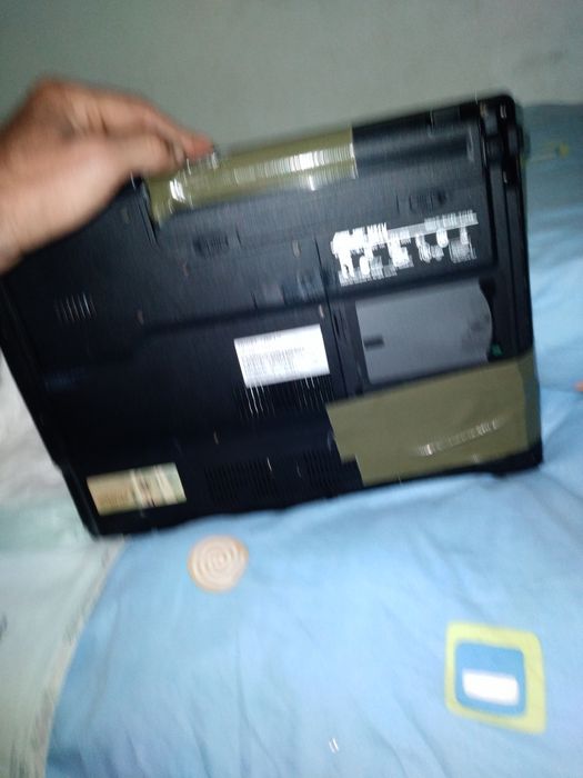 Vendo  portatil asus