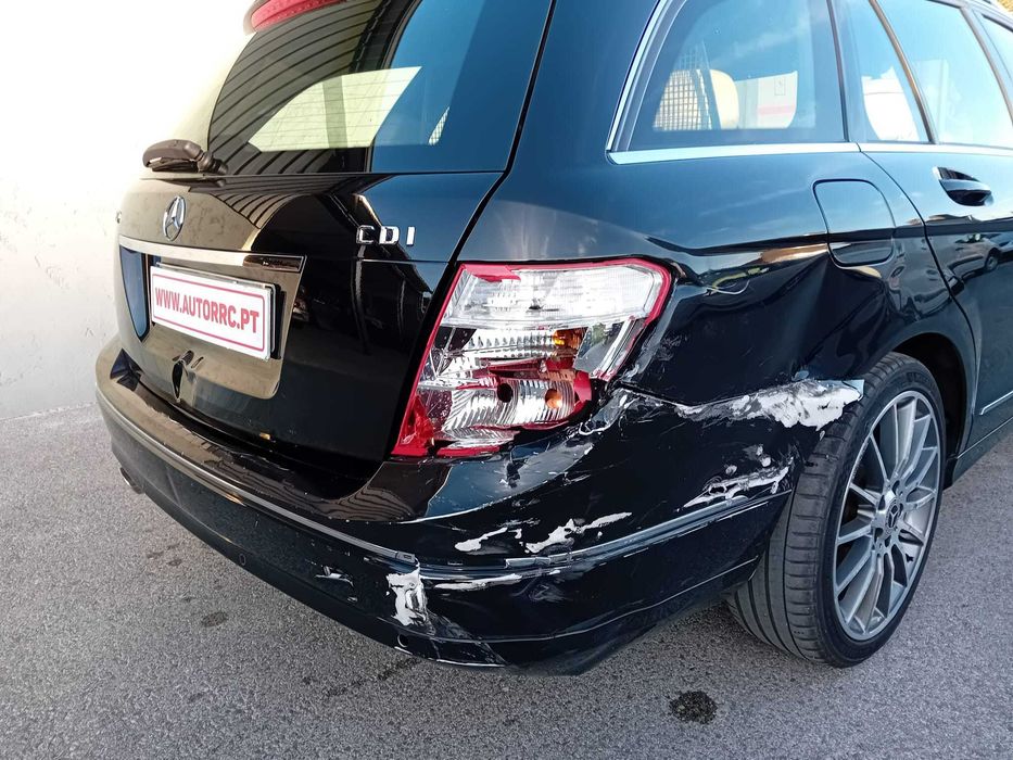 Mercedes C220 cdi Avantgarde (peq. sinistro) RESERVADO