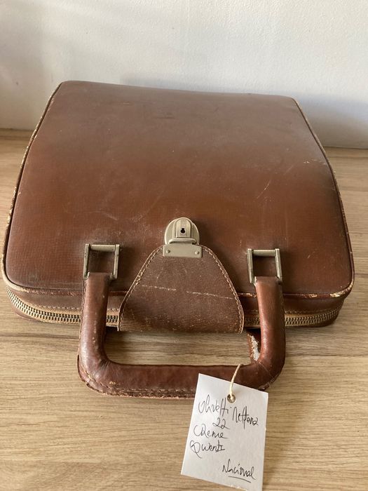 Máquina de escrever  **  olivetti