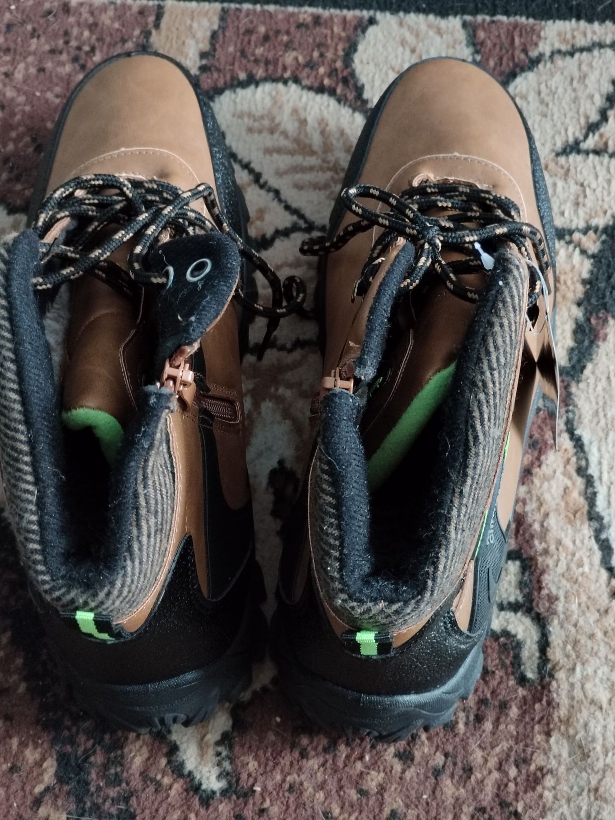 Buty sportowe Męskie Ocieplane Trekkingi rozmiar 43 NOWE!