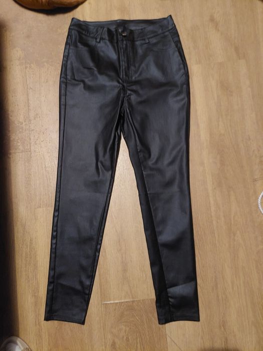 Spodnie damskie ala skórzane