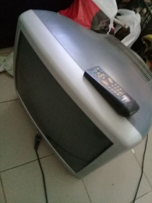 Продам телевизор THOMSON 21" з  тюнером  Т 2