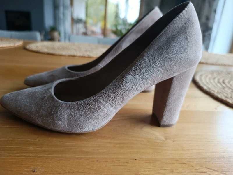 Buty czółenka Ryłko r.39