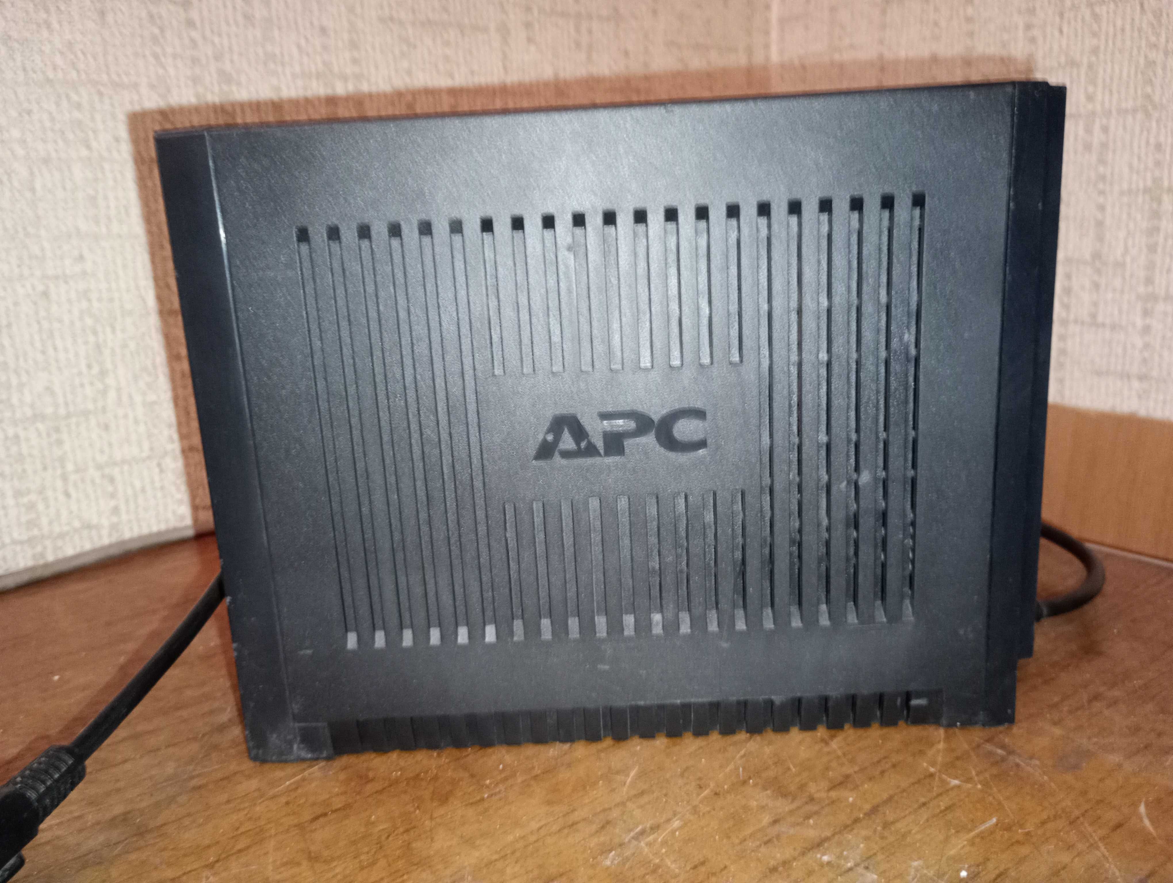 APC Back-UPS 650VA (BC650-RSX761) в ремонт, не працює