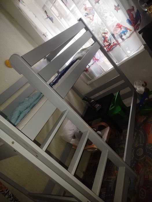 Łóżko piętrowe 180x90