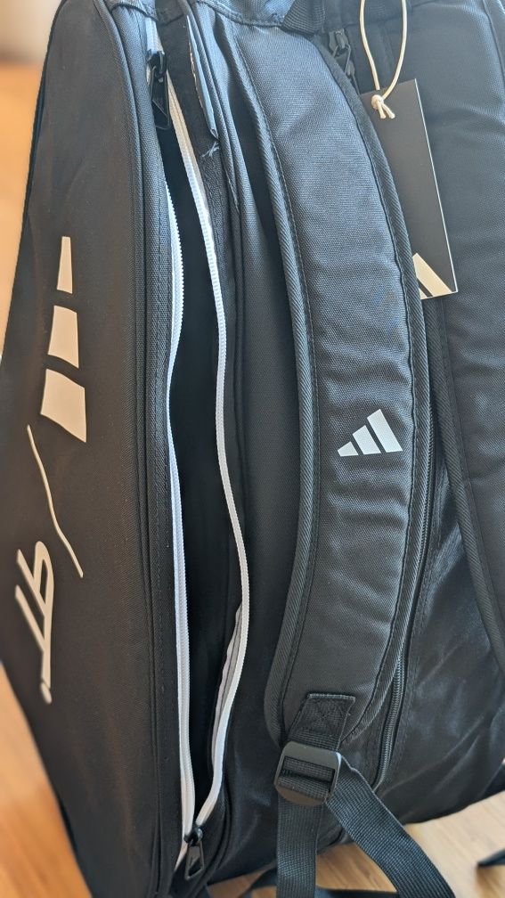 VENDIDO!! Saco de Padel Adidas - Control exclusivo APT