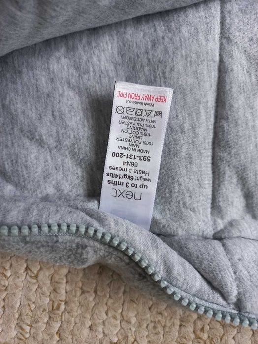 Polarowy kombinezon, Next