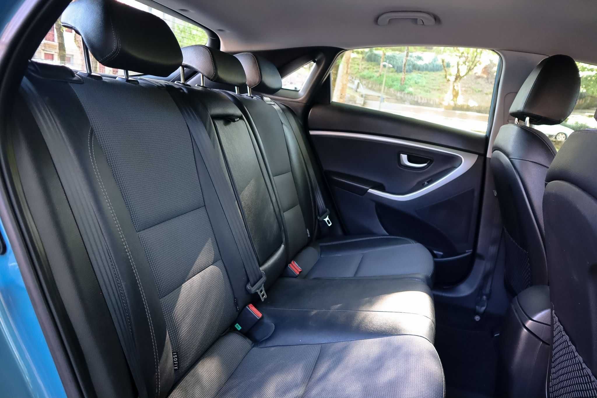 HYUNDAI I30 1.6 cdri Style (Desde 185€/Mês)