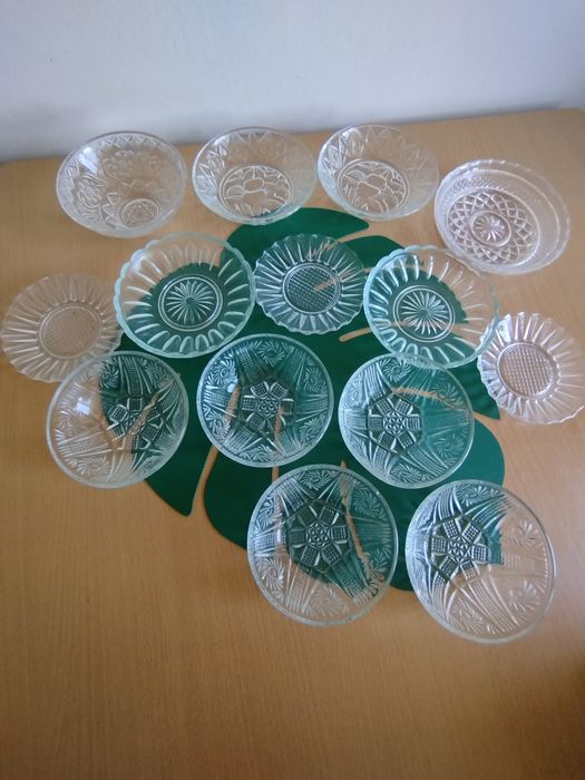 Talerzyki spodki miseczki PRL