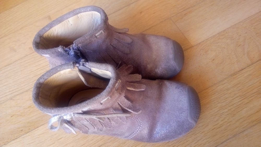 Botas de menina 23 e 24