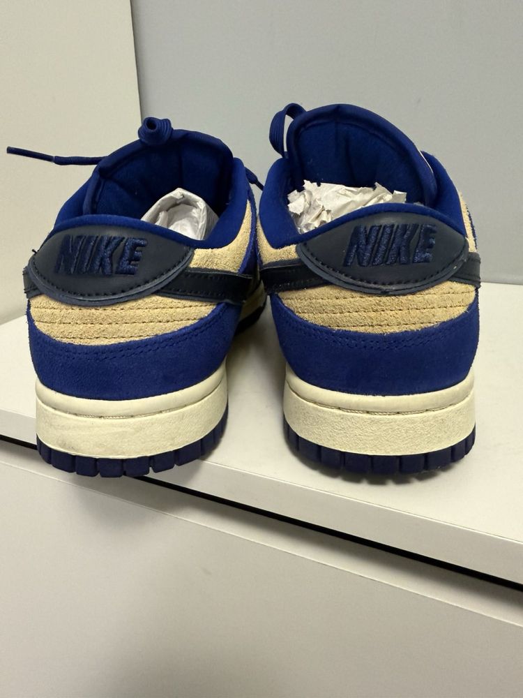 Продам женские замшевые кроссовки Nike Dunk Low