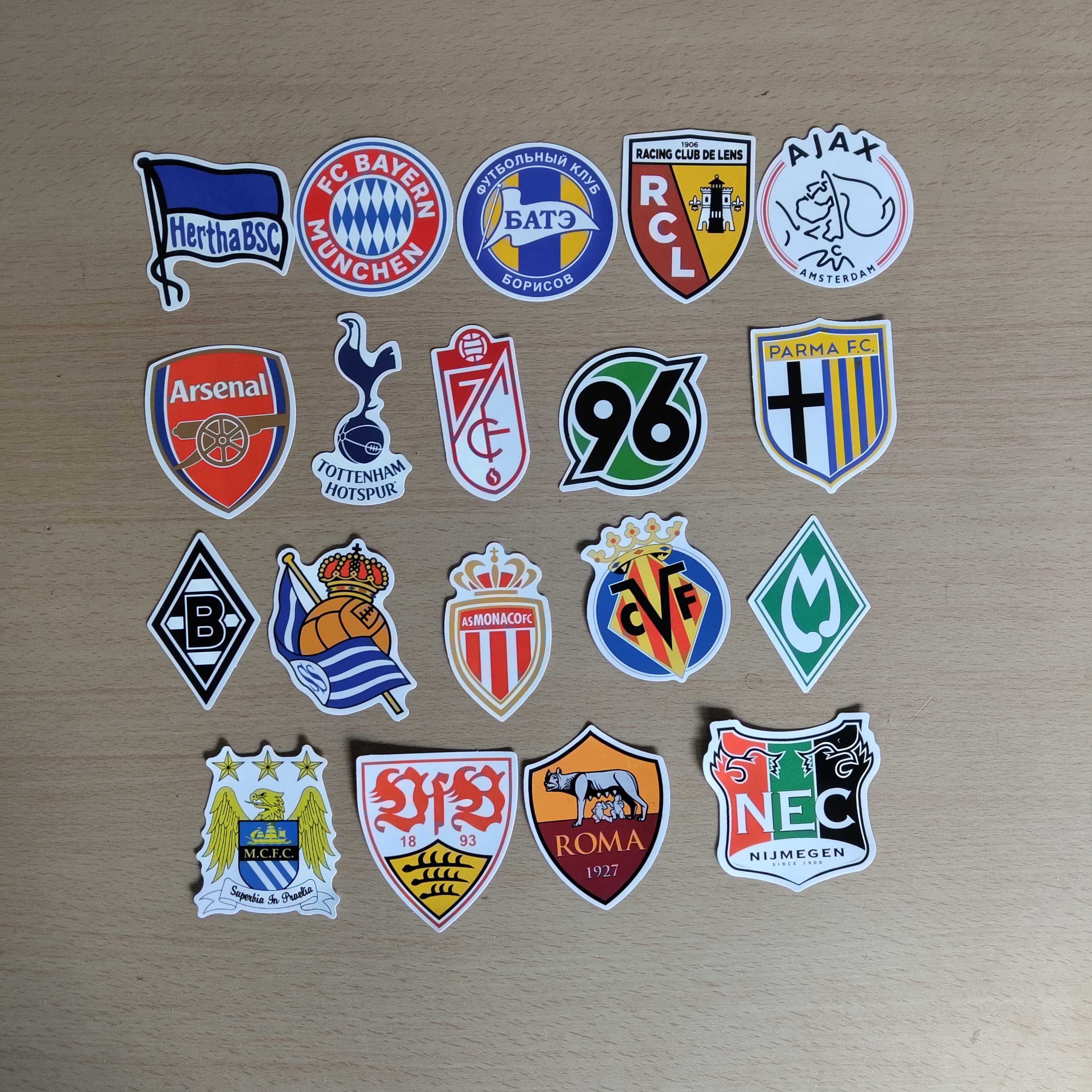 39 Stickers Autocolantes Clubes de Futebol Champions