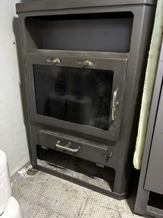 Sprzedam kominek z plaszczem wodnym